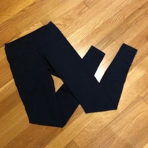 Black lululemon leggings